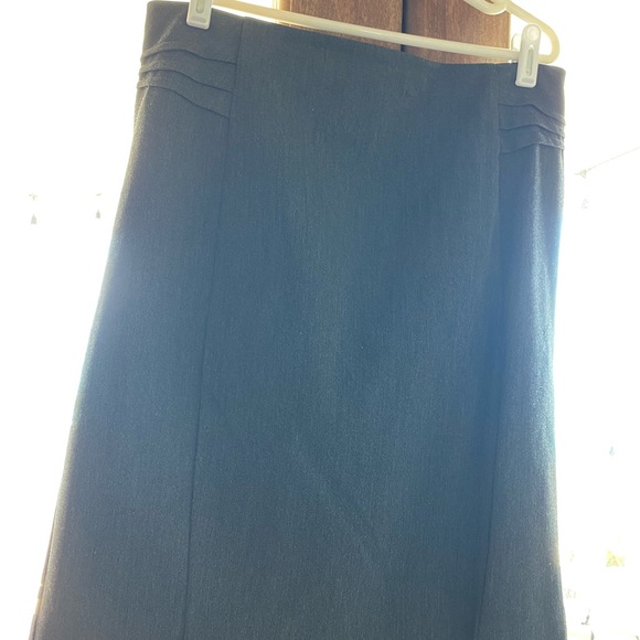 Express Grey Skirt Suit - Picture 6 of 6